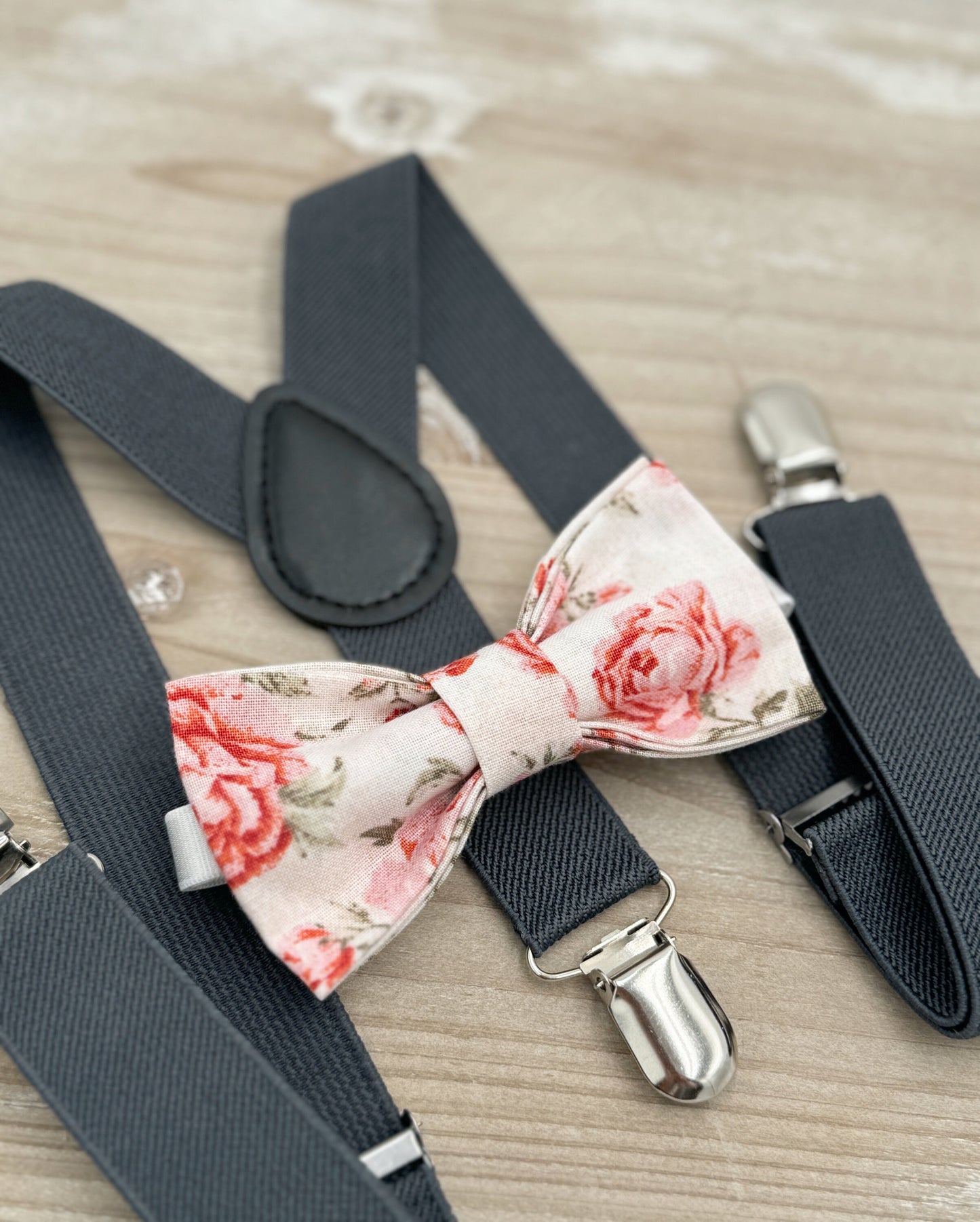 Floral Bow tie & Suspenders | Charcoal Dark Gray Braces | Cottage Chic Bow Tie | Ring Bearer Outfit | Boho Wedding | Groomsman Gift