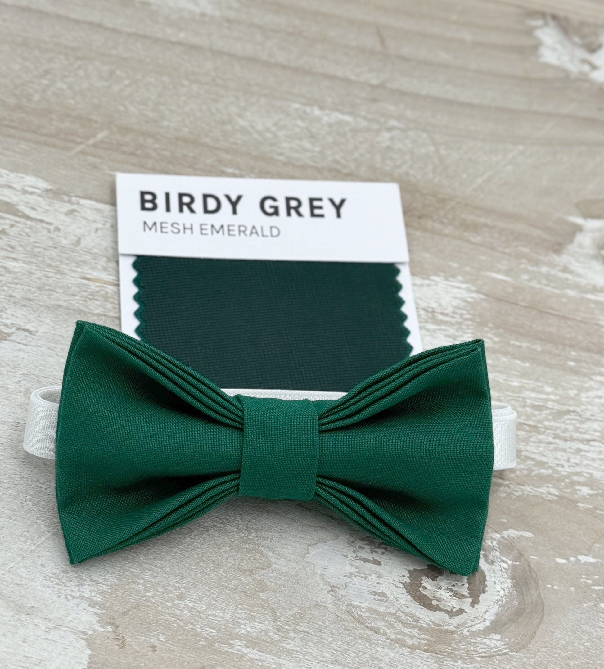 Juniper Bow tie & Suspenders | Light Brown Leather Braces | Emerald Green Bow | Pocket Square | Ring Bearer Outfit | Boho Rustic Wedding