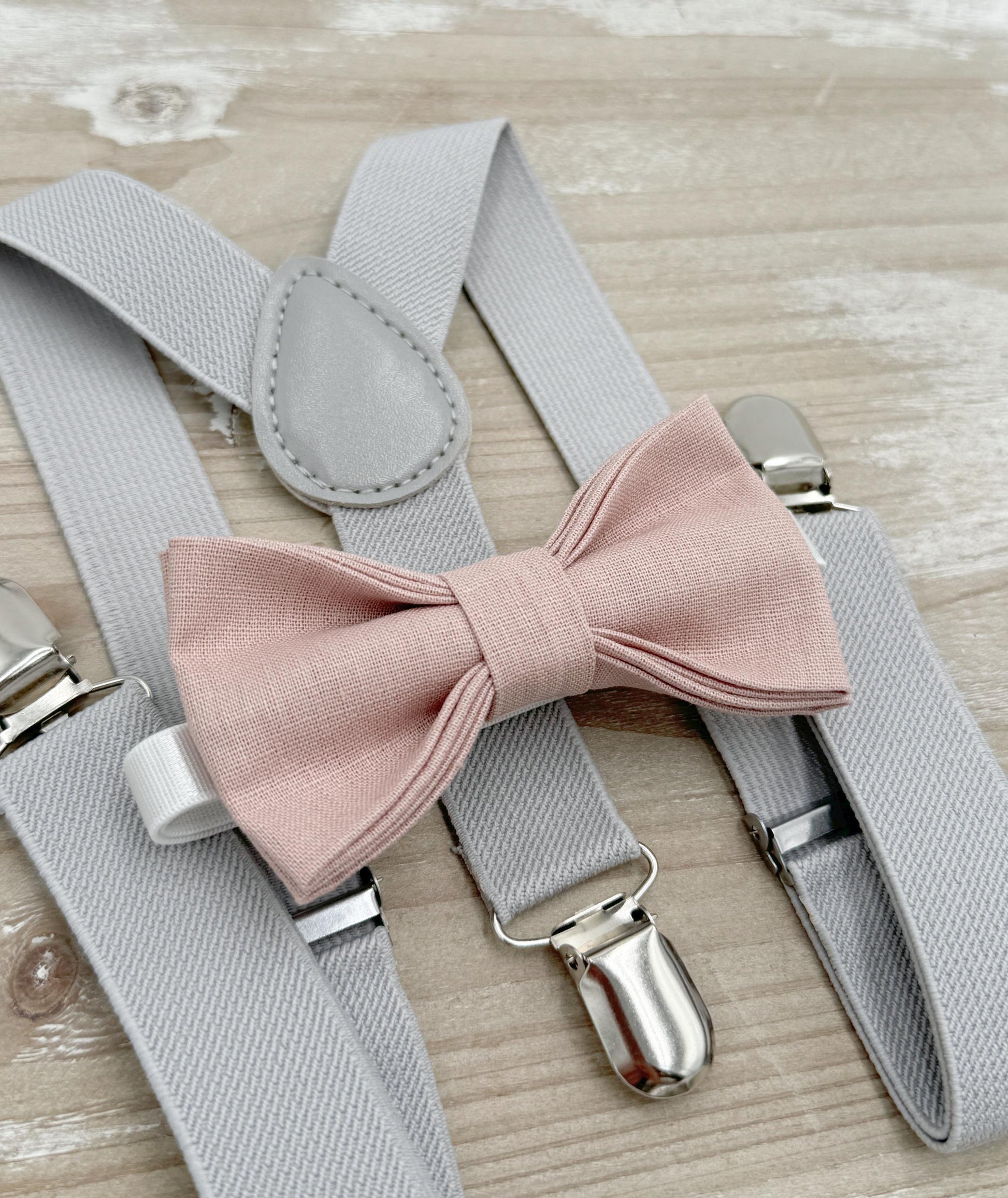 Vintage Rose Bow tie & Suspenders, Light Gray Braces, Linen Cameo BowTie, Ring Bearer Outfit, Boho Rustic Wedding