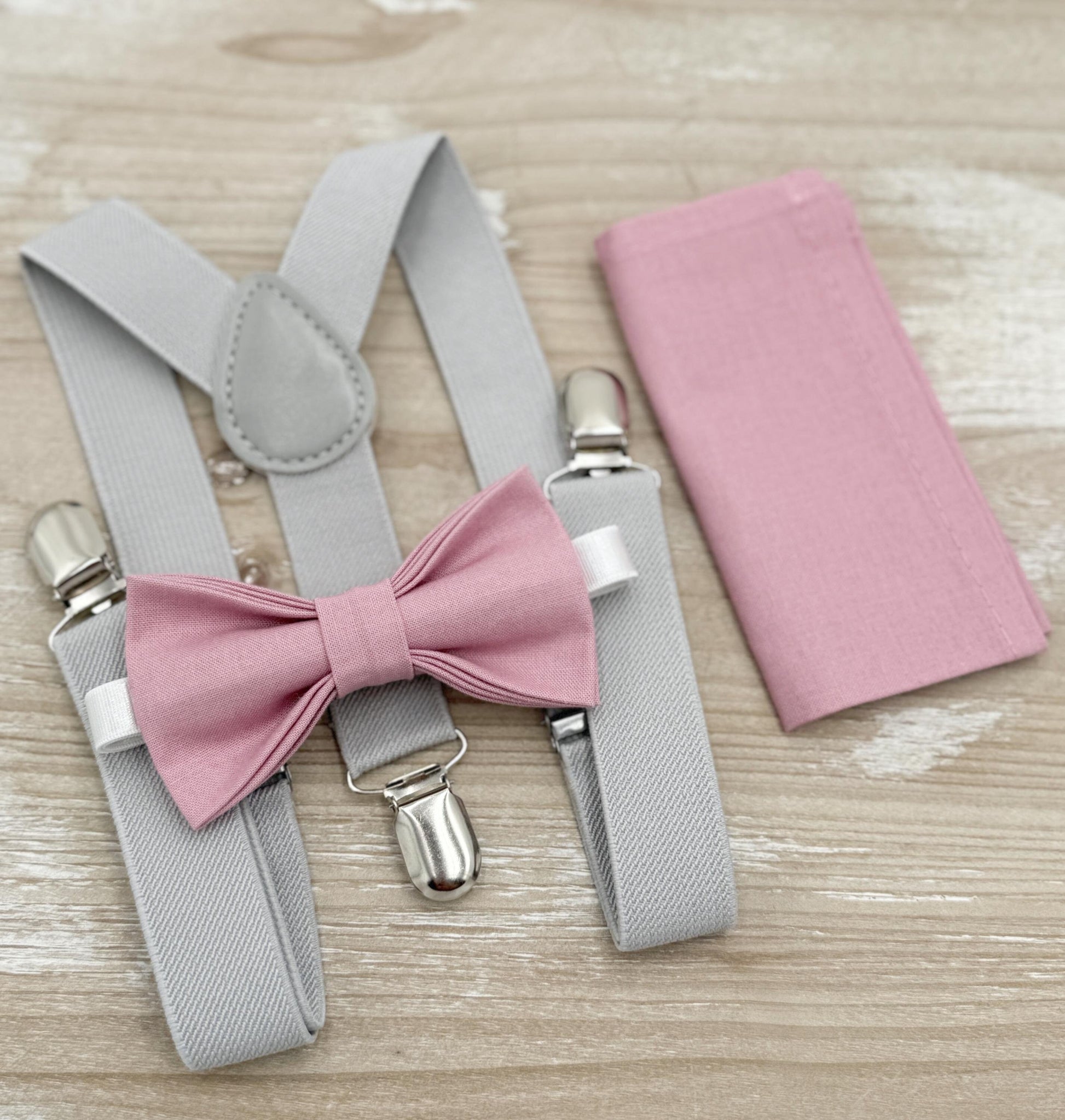 Vintage Mauve Bow tie & Suspenders | Light Gray Braces | Quartz Bow | Pocket Square | Ring Bearer Outfit | Boho Rustic Wedding