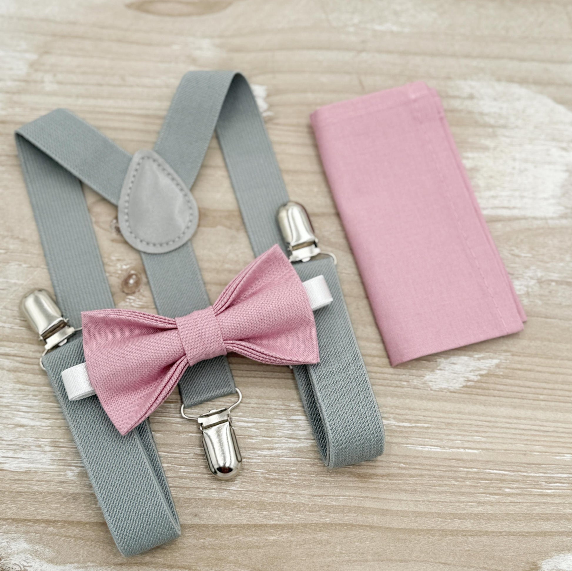Vintage Mauve Bow tie & Suspenders | Dusty Gray Braces | Quartz Bow | Pocket Square | Ring Bearer Outfit | Boho Rustic Wedding
