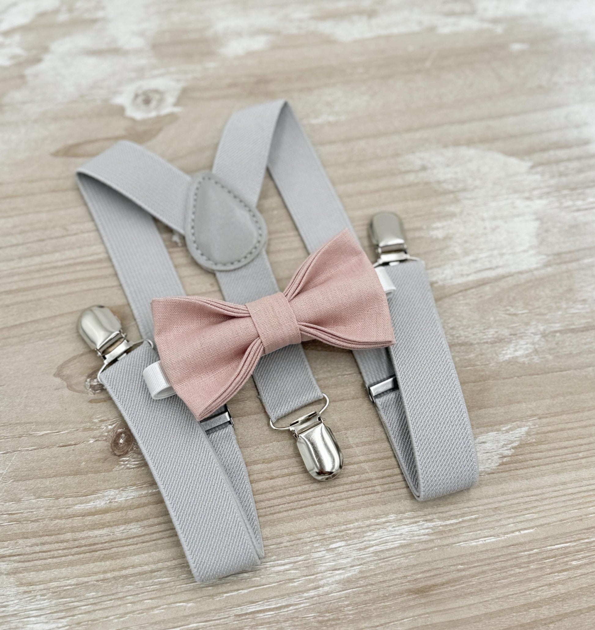 Vintage Rose Bow tie & Suspenders, Light Gray Braces, Linen Cameo BowTie, Ring Bearer Outfit, Boho Rustic Wedding