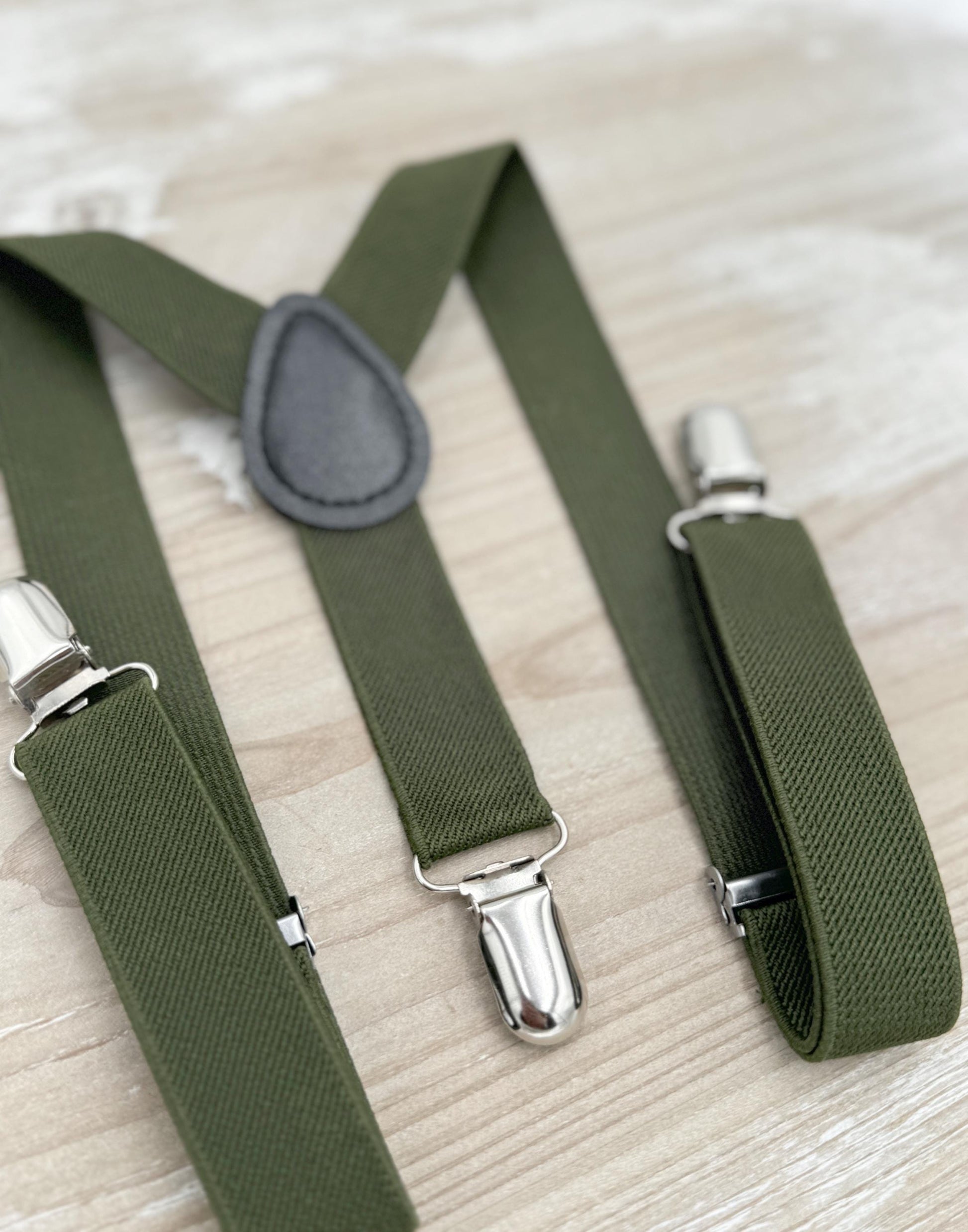 Forest Green Bow Tie & Olive Green Suspenders , Men's Dark green bow tie , Boy's Ring Bearer gift , Groomsmen Gift , Wedding Groom outfit